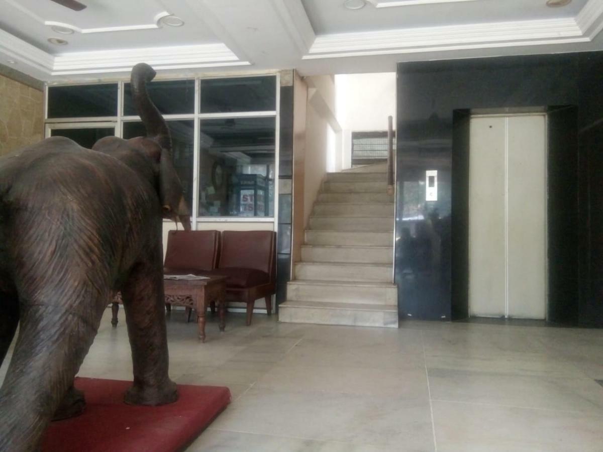 Hotel Dewans Residency Maisur Dış mekan fotoğraf